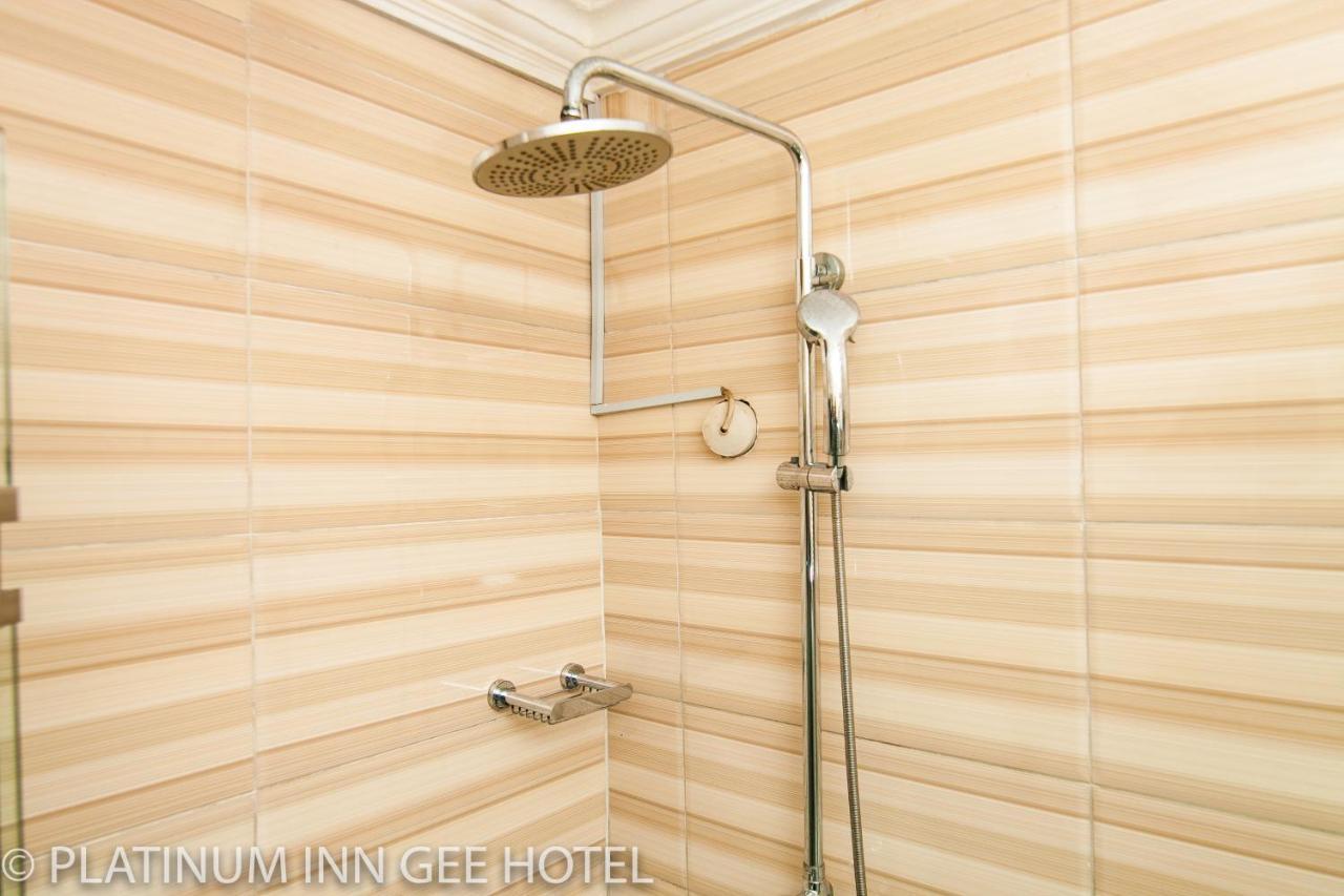Platinum Inn Gee Hotel Suru Lere Exterior photo
