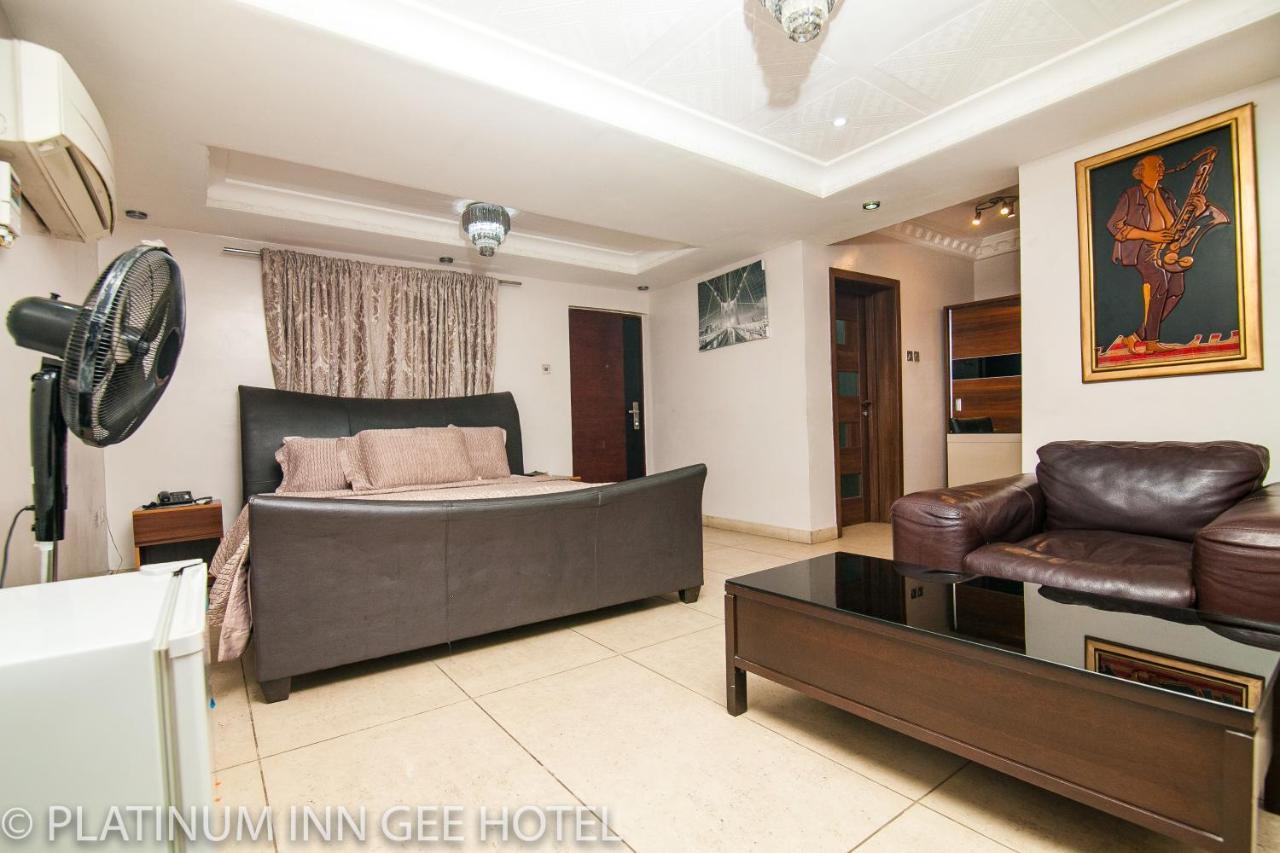 Platinum Inn Gee Hotel Suru Lere Exterior photo