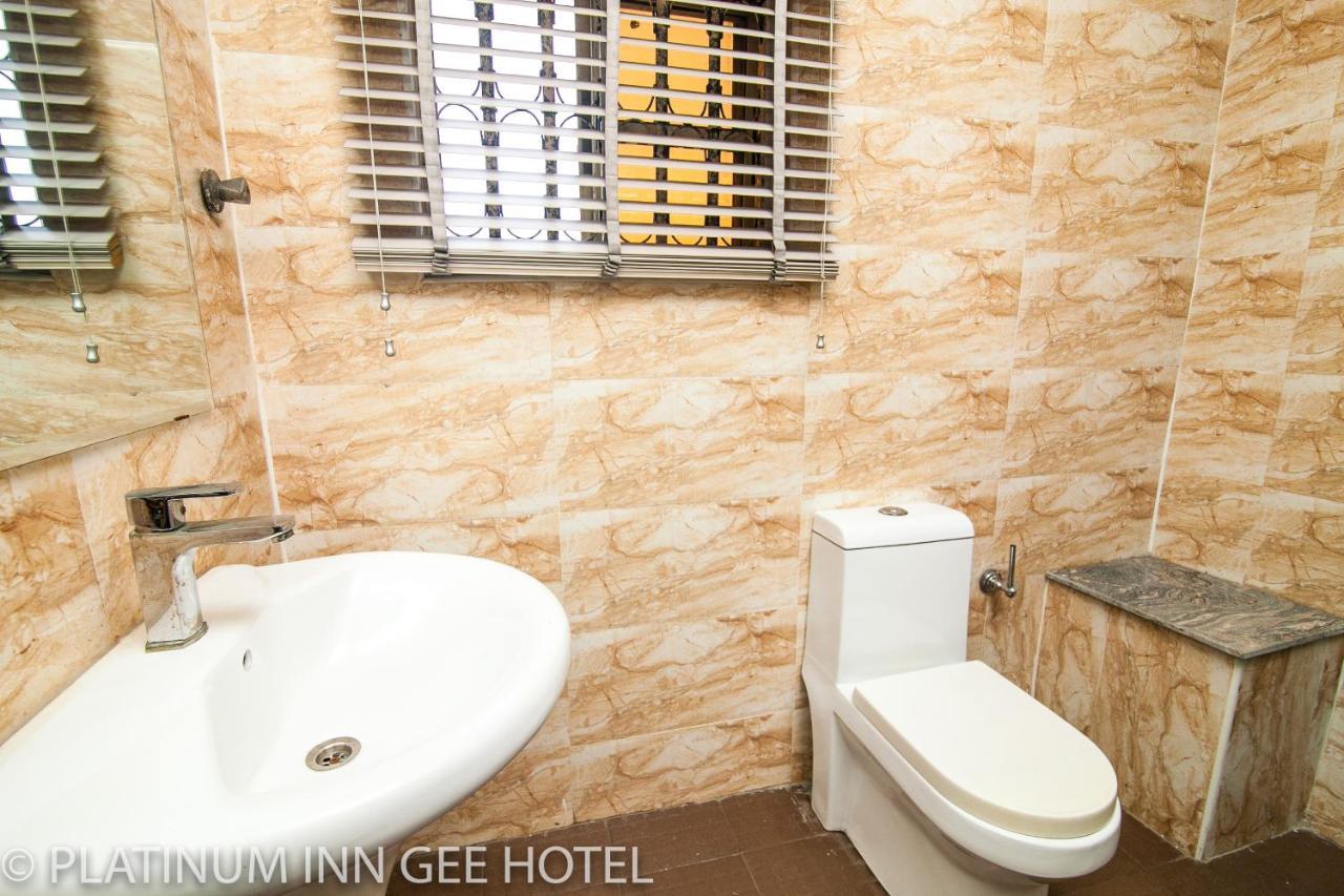 Platinum Inn Gee Hotel Suru Lere Exterior photo
